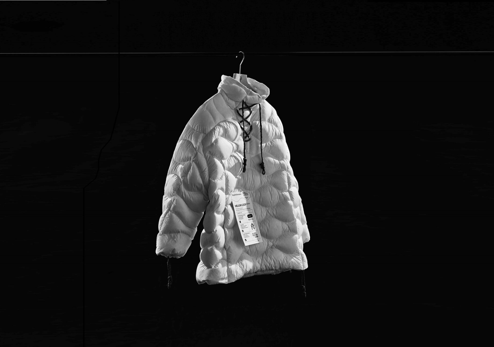 circular jacket Peak Performance Helium Loop recyclable design