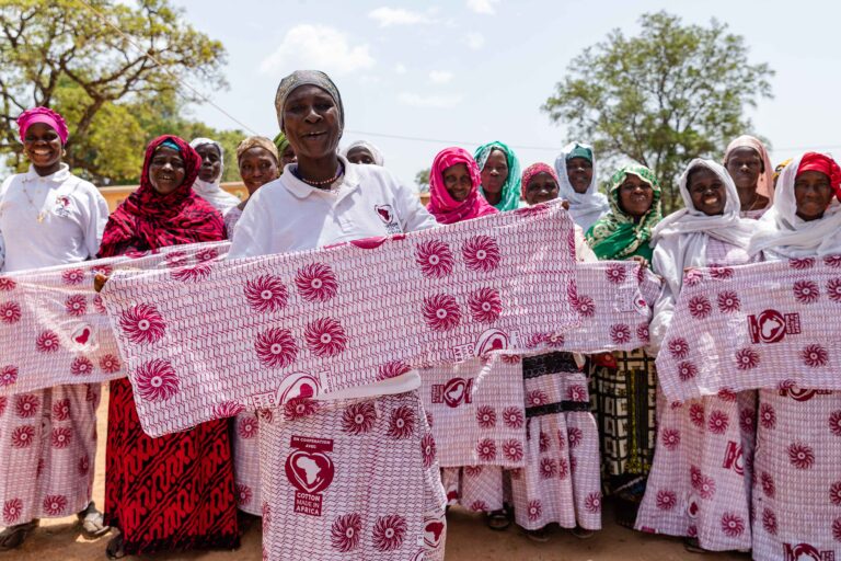 African women cotton farmers participating in training under Cotton made in Africa initiative