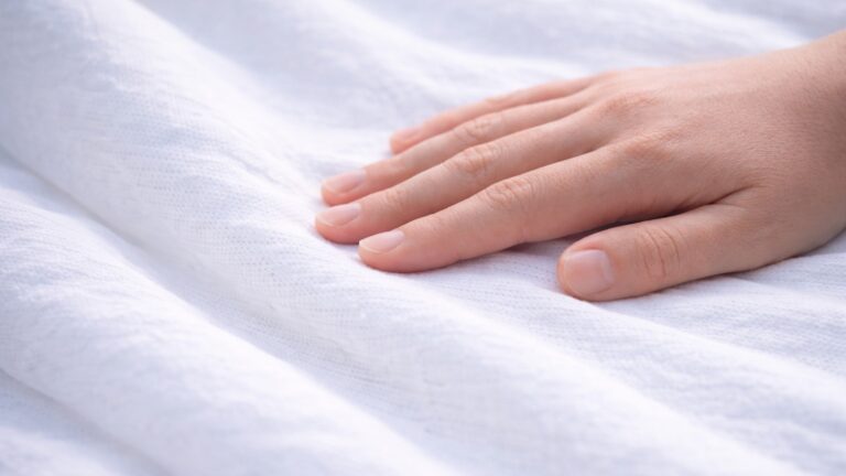 Bailey cooling fabric with Outlast temperature regulation technology