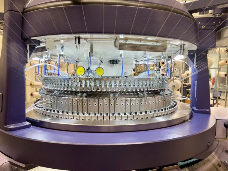 Santoni circular knitting machine at ITM 2026