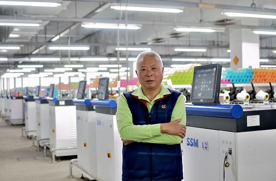 SSM XENO-YW precision winding machine in textile production