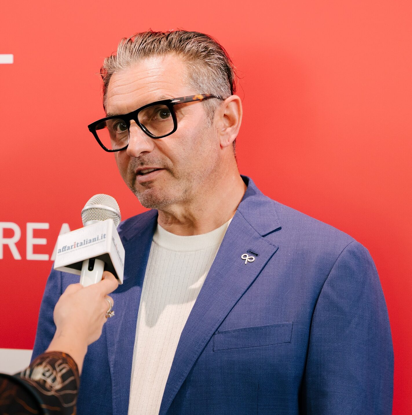 christoph Gamper ceo durst Group talking to press about the new Durst como site
